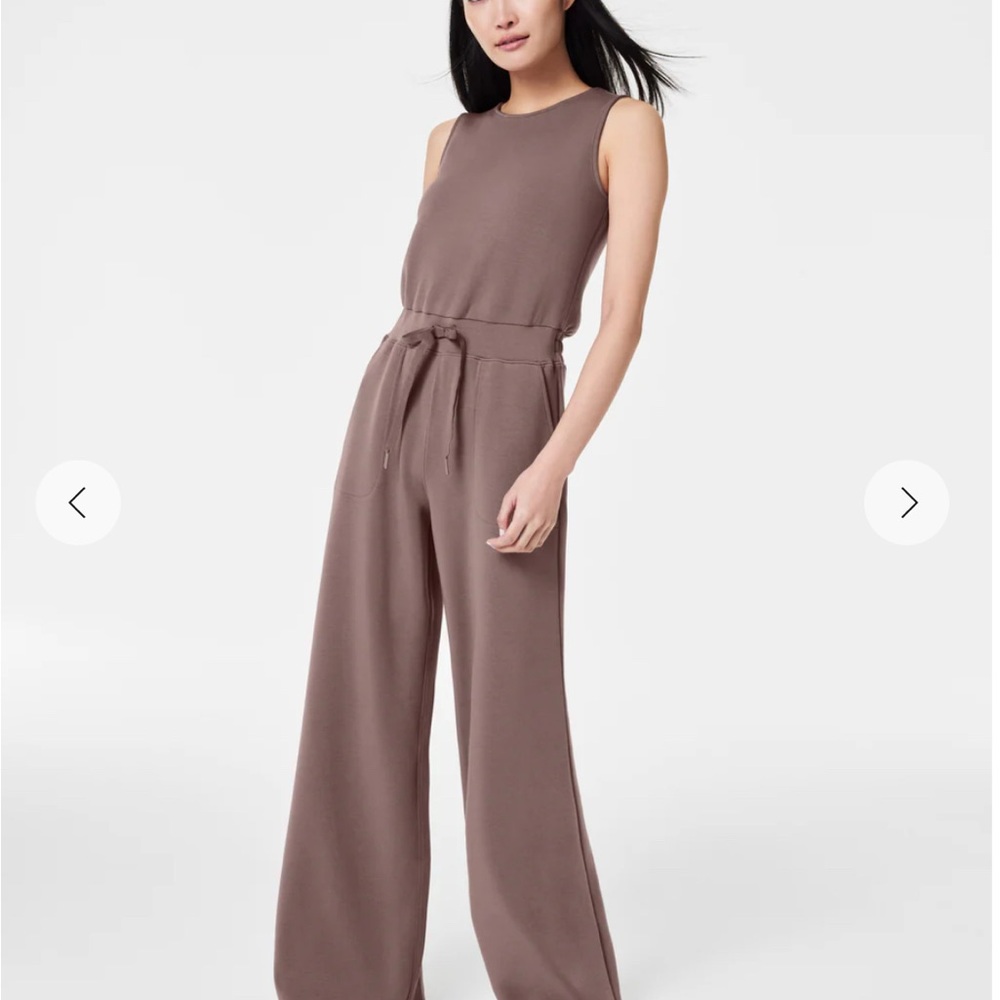 New SPANX Air Essentials Jumpsuit, Sz. Large
